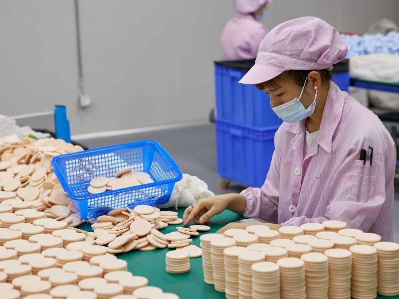 مُصنع خلطات التجميل - المستودع مُصنع خلطات التجميل - المستودع