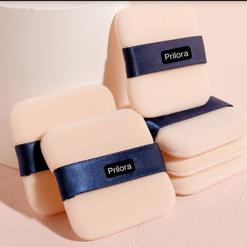 Professional studio-grade loose powder puff for high-frequency use in film, fashion, and bridal settings. Dense yet soft structure ensures consistent powder release — trusted by makeup artist lines in EU and Japan.